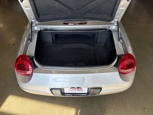 Used 2004 Ford Thunderbird RWD image 87