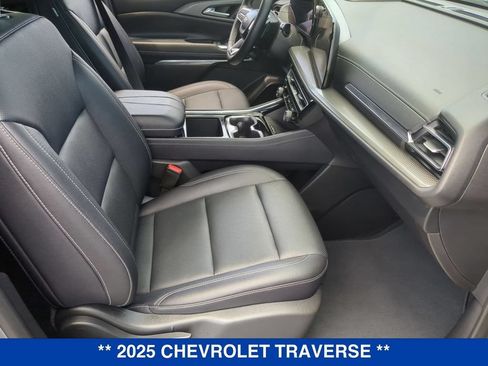 Used 2025 Chevrolet Traverse LT AWD/4WD image 22