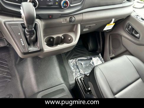 New 2025 Ford Transit 250 148 Medium Roof image 27