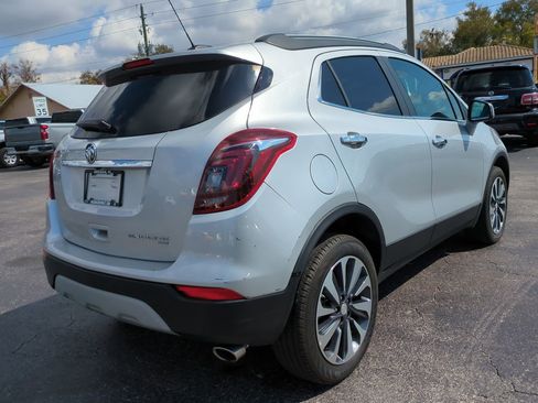 Used 2022 Buick Encore Preferred w/ Safety Package image 4