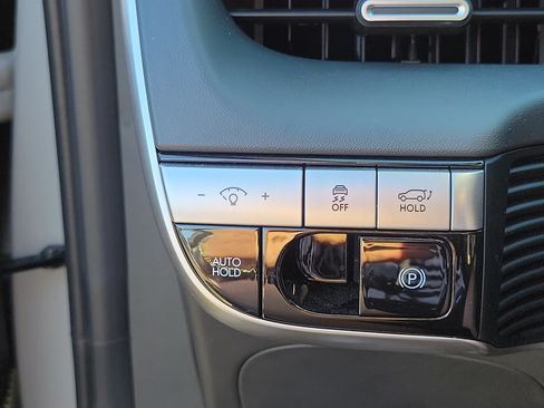 Certified 2024 Hyundai Ioniq 5 SEL RWD image 12