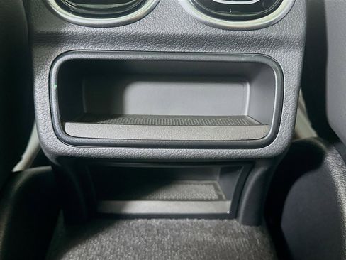 Used 2026 Mercedes-Benz C 300 4MATIC Sedan image 60