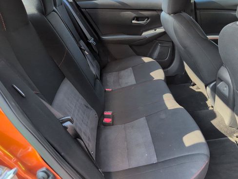 Used 2025 Nissan Sentra SR FWD image 37