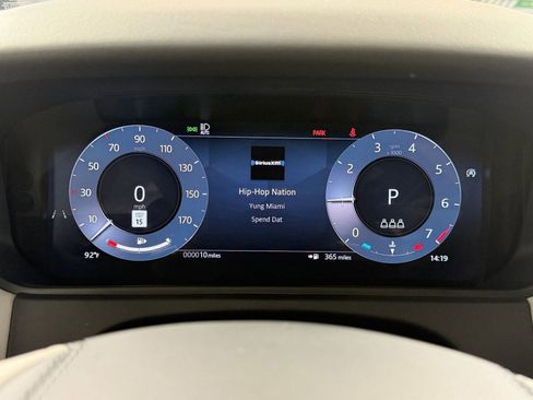 New 2026 Land Rover Range Rover Velar Belgravia AWD/4WD image 19