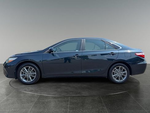 Used 2016 Toyota Camry SE FWD image 5