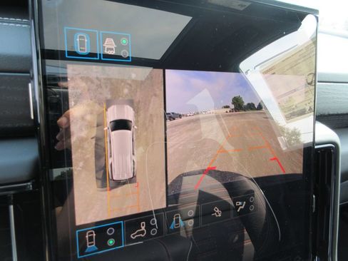 New 2026 GMC Yukon XL AT4 Ultimate AWD/4WD image 18