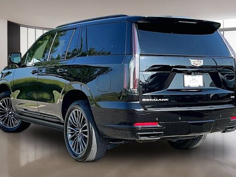 Used 2025 Cadillac Escalade Sport Platinum w/ LPO, Floor Liner Package AWD/4WD image 12