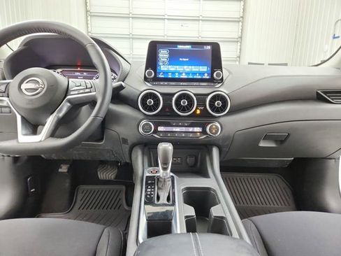 Used 2025 Nissan Sentra SV w/ All-Weather Package FWD image 25