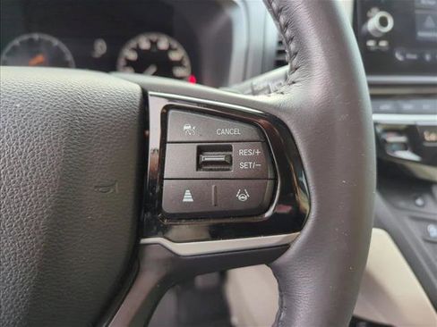 Used 2025 Honda Odyssey EX-L image 16