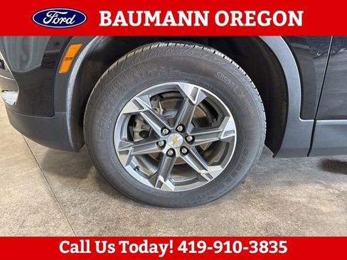 Used 2025 Chevrolet Blazer LT FWD image 9