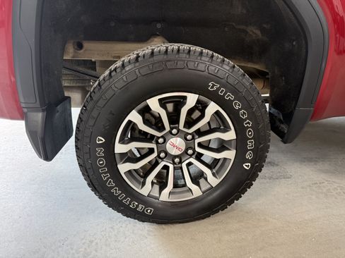 Used 2022 GMC Sierra 1500 AT4 AWD/4WD image 5
