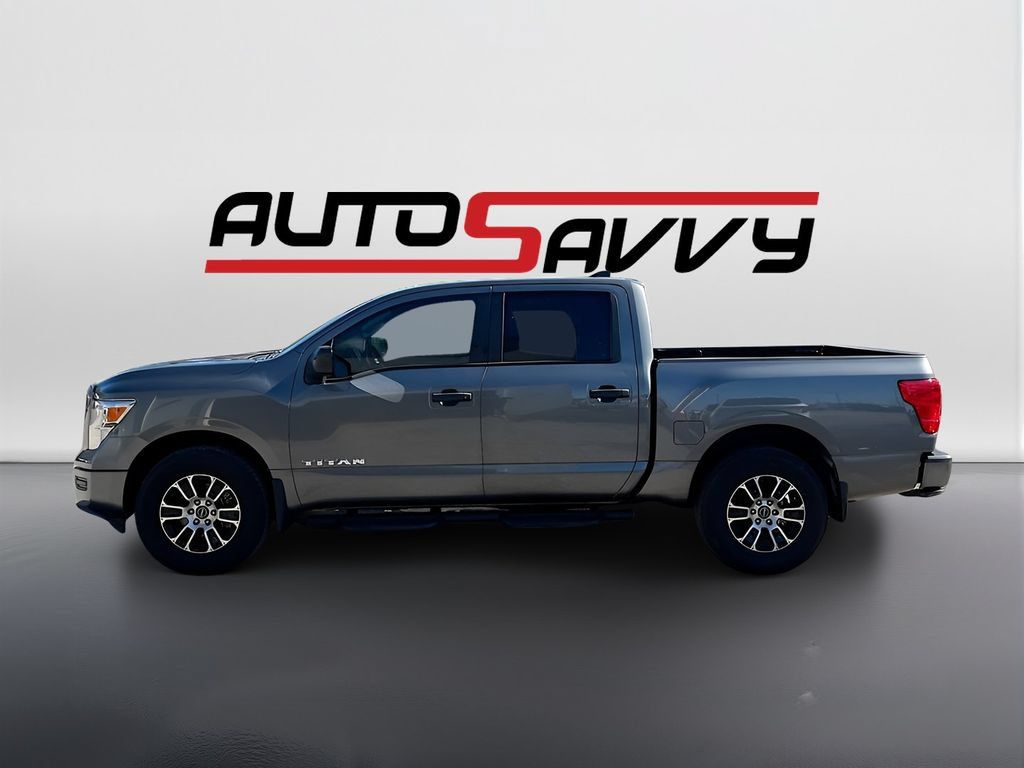 Used 2023 Nissan Titan SV w/ Accessory Utility Package AWD/4WD image 4