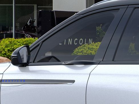 New 2024 Lincoln Nautilus Reserve w/ Equipment Group 202A AWD/4WD image 20