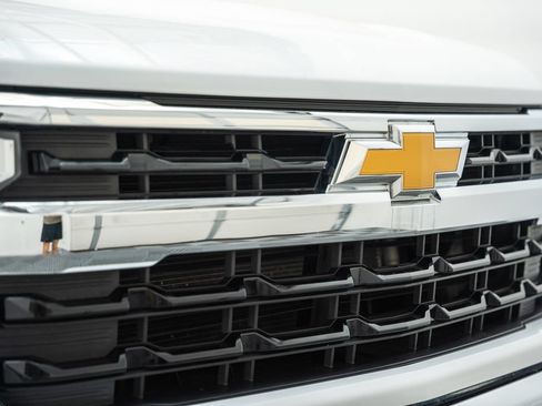 Used 2022 Chevrolet Silverado 1500 LT AWD/4WD image 12