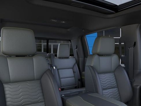 New 2026 Chevrolet Silverado 1500 ZR2 AWD/4WD image 25
