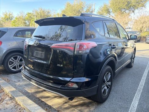 Used 2018 Toyota RAV4 XLE image 2