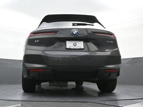Used 2024 BMW iX xDrive50 w/ Premium Package AWD/4WD image 26