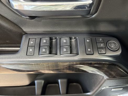 Used 2016 GMC Sierra 2500 Denali w/ Duramax Plus Package AWD/4WD image 13