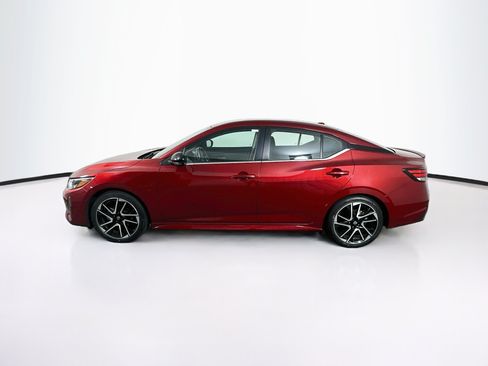 Used 2025 Nissan Sentra SR FWD image 4