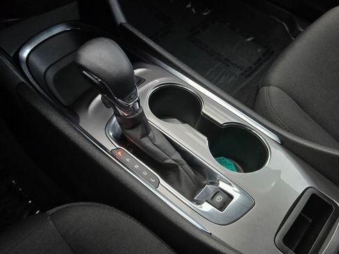 Used 2024 Chevrolet Malibu LT FWD image 16