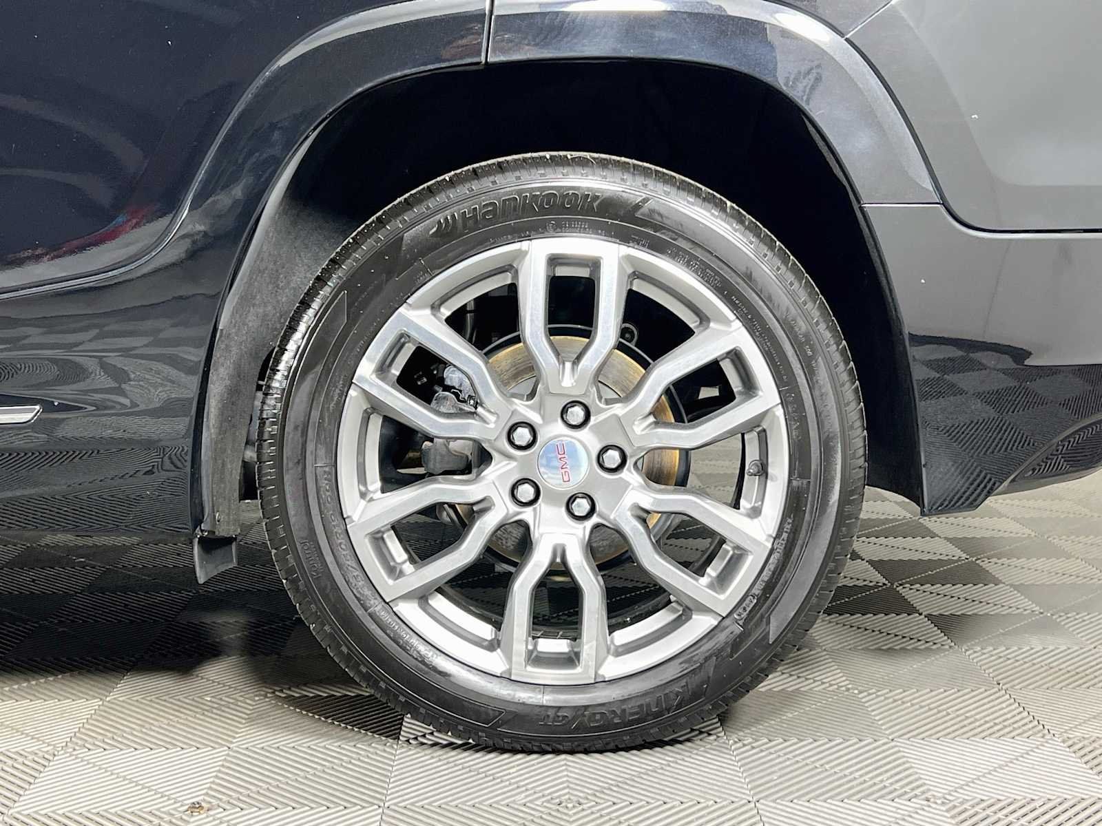 Used 2023 GMC Terrain Denali w/ Denali Premium Package AWD/4WD image 33