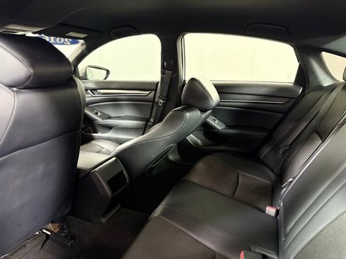 Used 2018 Honda Accord Sport image 21
