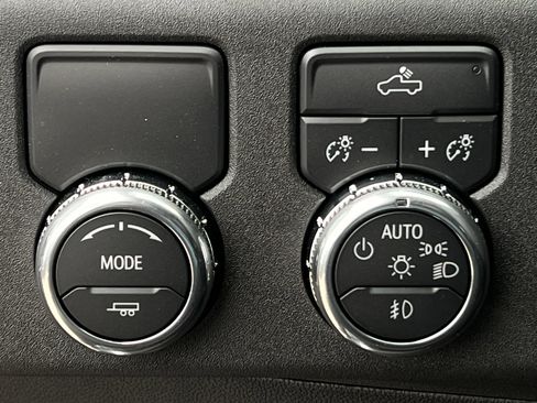 New 2026 GMC Sierra 1500 Elevation image 15