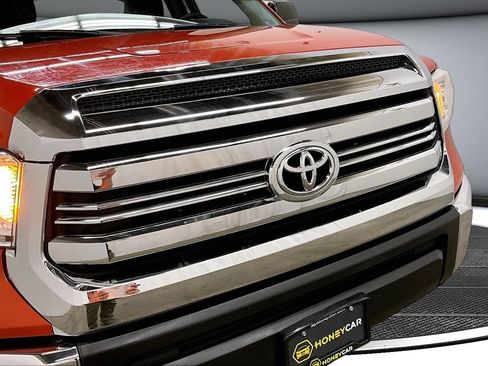 Used 2016 Toyota Tundra SR5 AWD/4WD image 32