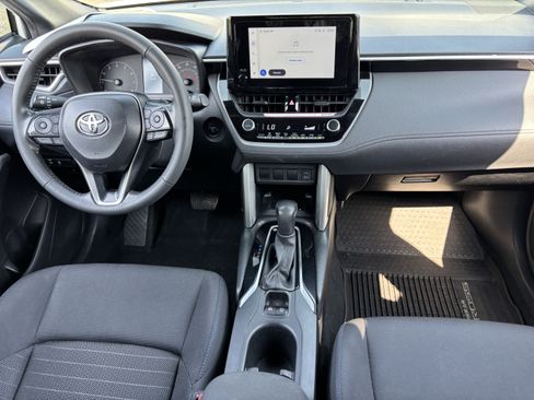 Used 2024 Toyota Corolla Cross AWD Hybrid image 14