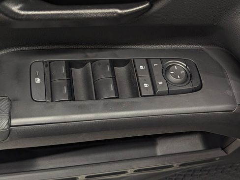 New 2025 Toyota Tacoma SR image 18