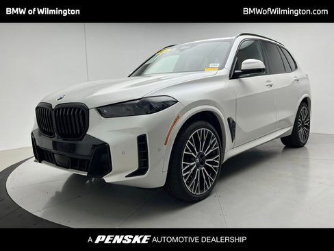 Certified 2024 BMW X5 xDrive40i w/ M Sport Package AWD/4WD image 1