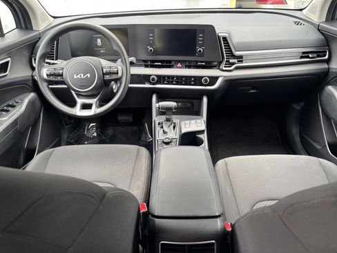 Used 2025 Kia Sportage LX FWD image 40