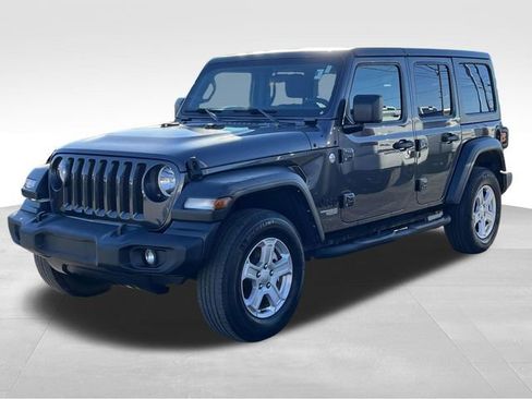 Used 2021 Jeep Wrangler Unlimited Sport image 3