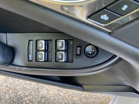 Used 2019 Cadillac CTS Luxury image 18