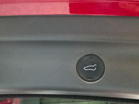 Used 2021 Tesla Model Y Long Range AWD/4WD image 22