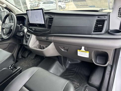 New 2026 Ford Transit 250 148 Medium Roof image 18