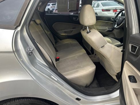 Used 2016 Ford Fiesta SE image 15