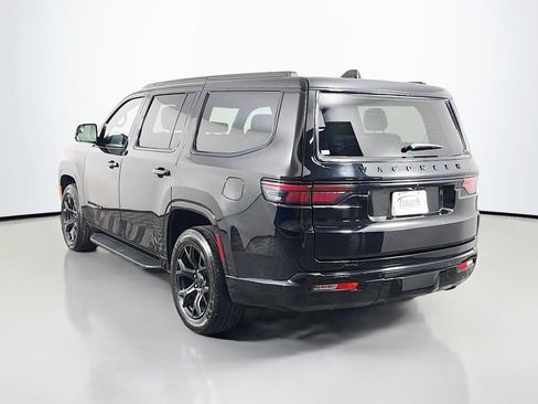 Used 2024 Jeep Wagoneer Series II AWD/4WD image 5