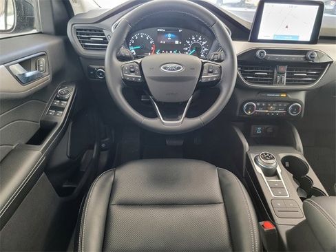 Certified 2022 Ford Escape SEL image 31