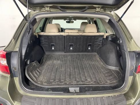 Used 2019 Subaru Outback 3.6R Limited AWD/4WD image 14