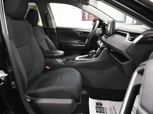 Used 2019 Toyota RAV4 LE w/ All Weather Liner Package AWD/4WD image 24