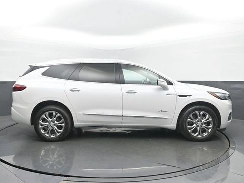 Used 2021 Buick Enclave Avenir w/ Avenir Technology Package FWD image 6