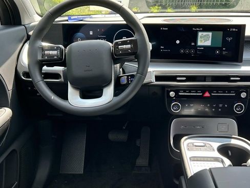 New 2026 Hyundai Ioniq 9 SE image 24