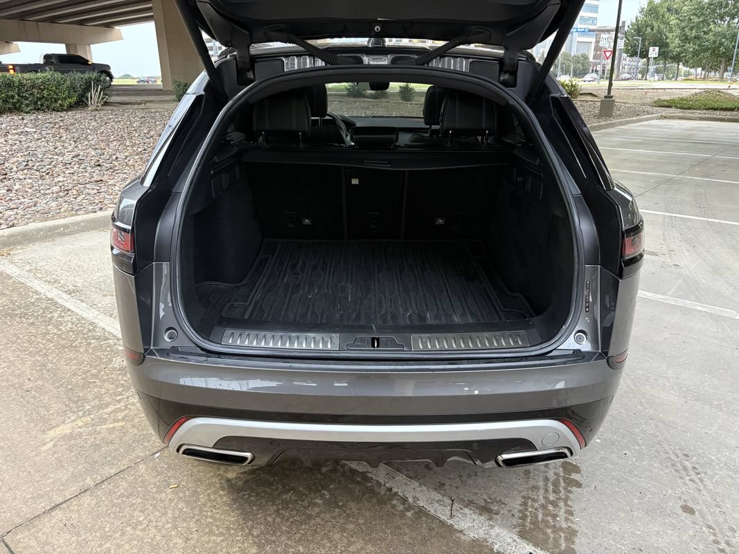 Used 2018 Land Rover Range Rover Velar R-Dynamic SE AWD/4WD image 12