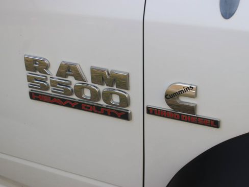Used 2014 RAM 5500 Tradesman w/ Chrome Appearance Group AWD/4WD image 10