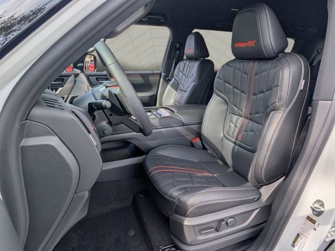 New 2026 Nissan Armada PRO-4X w/ Captain's Chari Seat Package AWD/4WD image 4