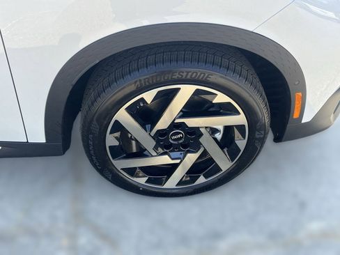 Used 2025 MINI Cooper Countryman S w/ Comfort Package Max image 11