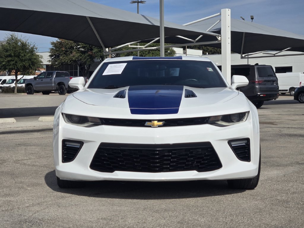 Used 2016 Chevrolet Camaro SS RWD image 2