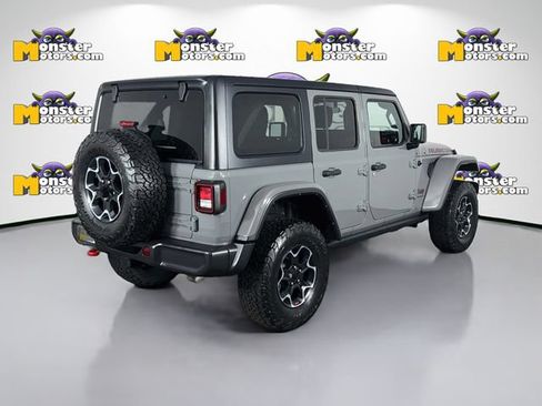 Used 2023 Jeep Wrangler Unlimited Rubicon w/ Cold Weather Group AWD/4WD image 5