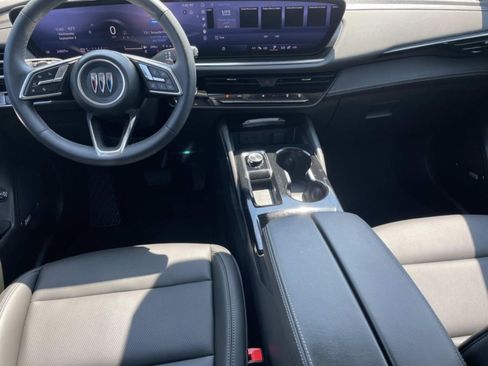 Used 2024 Buick Envision Preferred AWD/4WD image 9